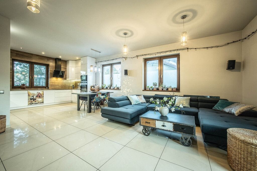 Dom 5 pokojowe na Sprzedaż