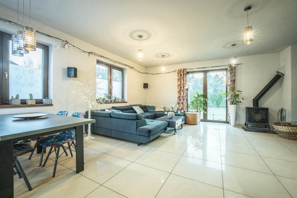 Dom 5 pokojowe na Sprzedaż