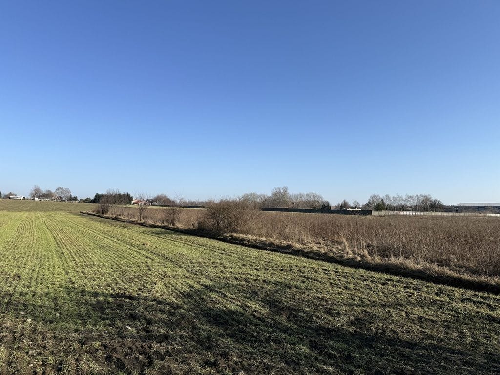 Działka  pokojowe na Sprzedaż