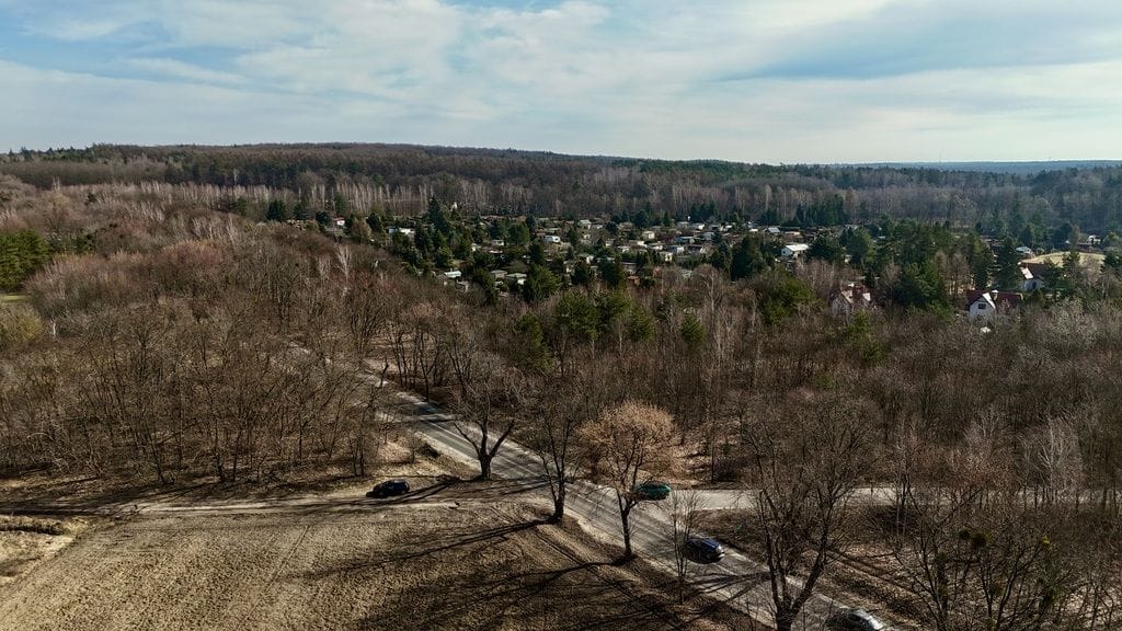 Działka  pokojowe na Sprzedaż