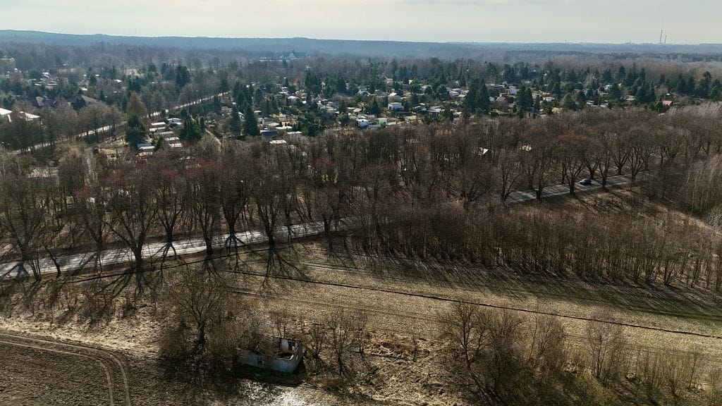 Działka  pokojowe na Sprzedaż