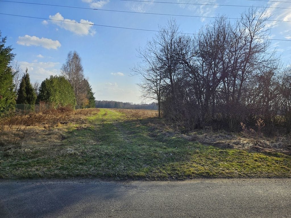 Działka  pokojowe na Sprzedaż