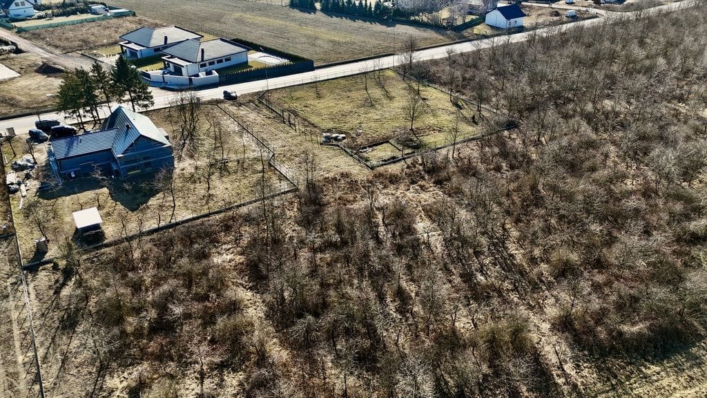 Działka  pokojowe na Sprzedaż