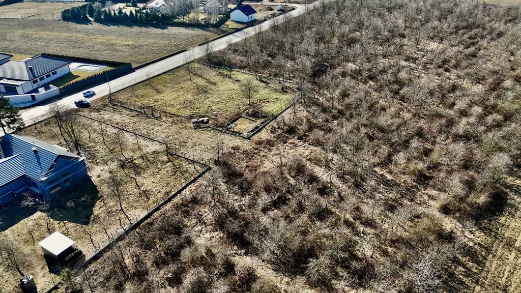 Działka  pokojowe na Sprzedaż