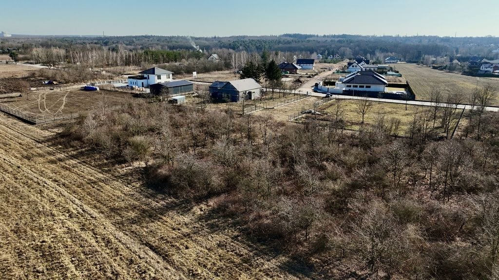 Działka  pokojowe na Sprzedaż