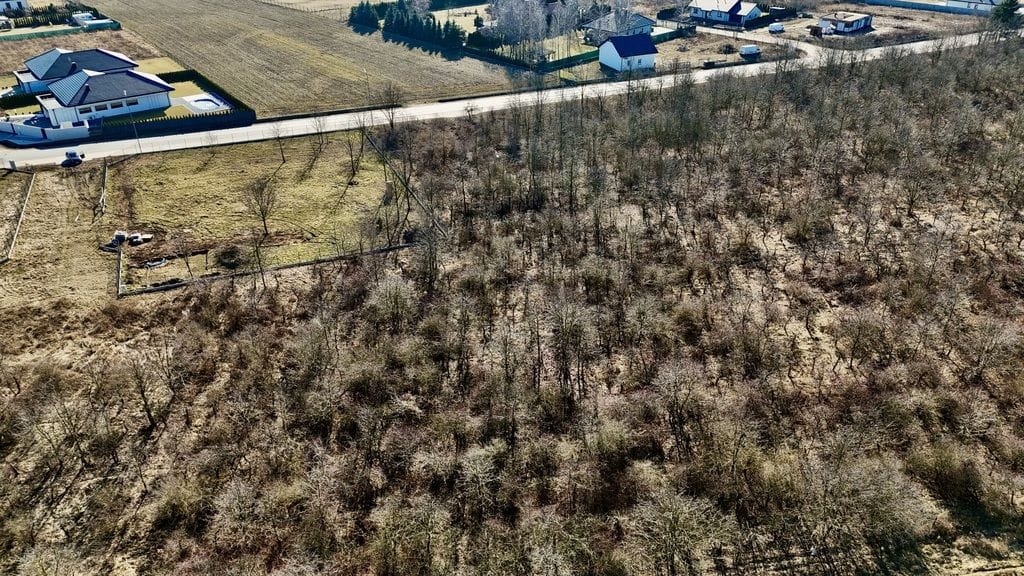 Działka  pokojowe na Sprzedaż