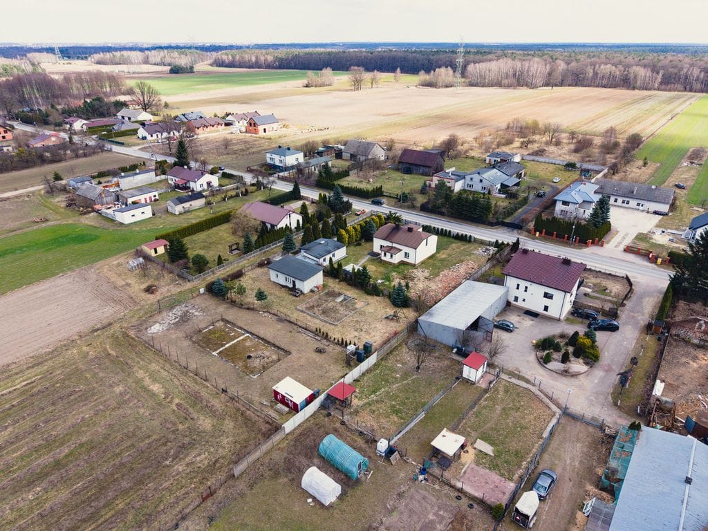 Działka  pokojowe na Sprzedaż