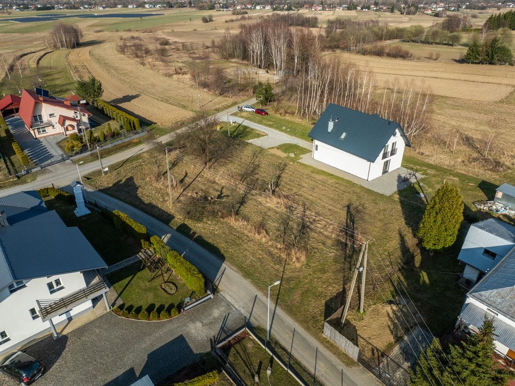 Działka  pokojowe na Sprzedaż