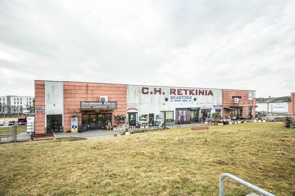 Lokal użytkowy  pokojowe na Sprzedaż