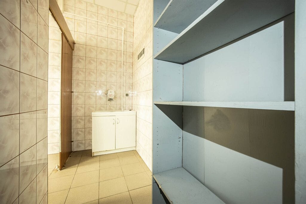 Lokal użytkowy  pokojowe na Sprzedaż