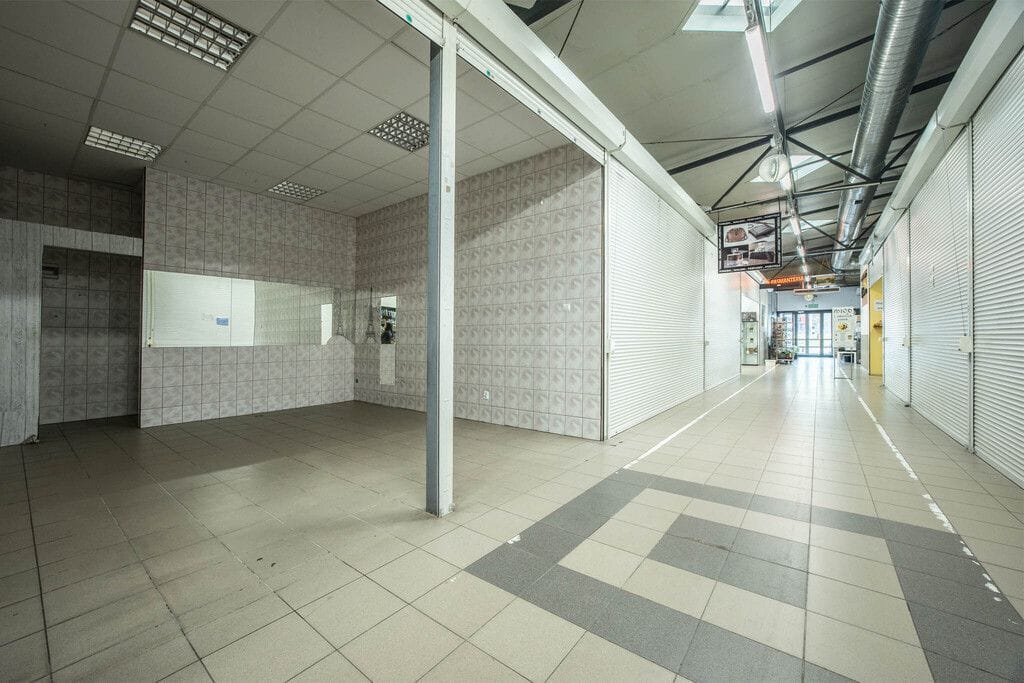 Lokal użytkowy  pokojowe na Sprzedaż
