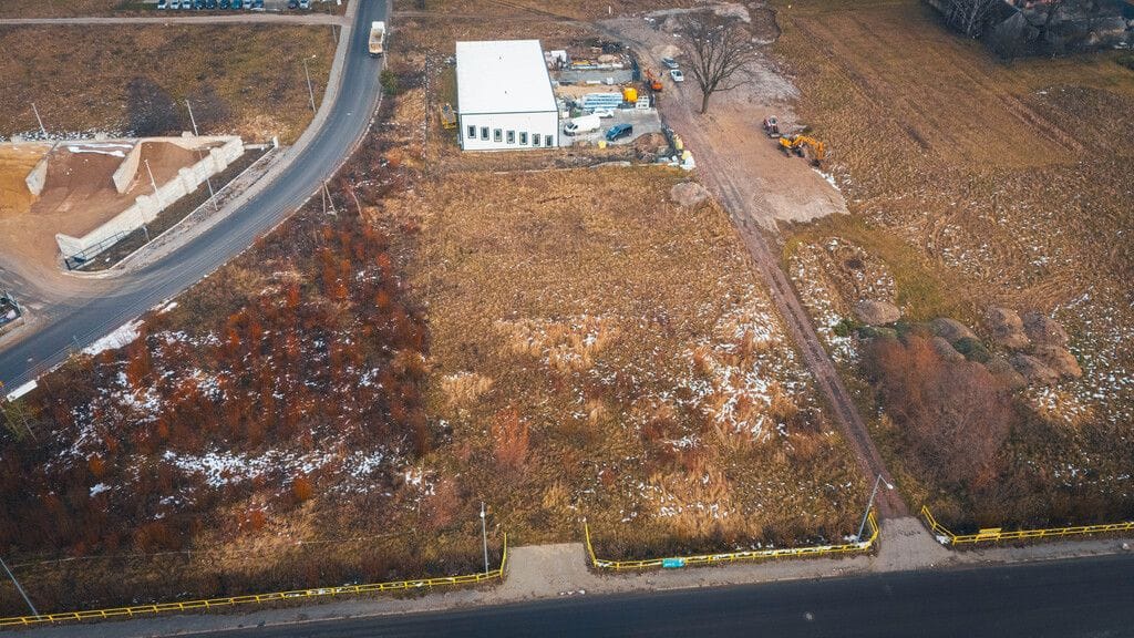 Działka  pokojowe na Sprzedaż