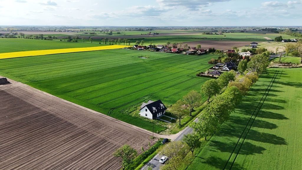 Działka  pokojowe na Sprzedaż