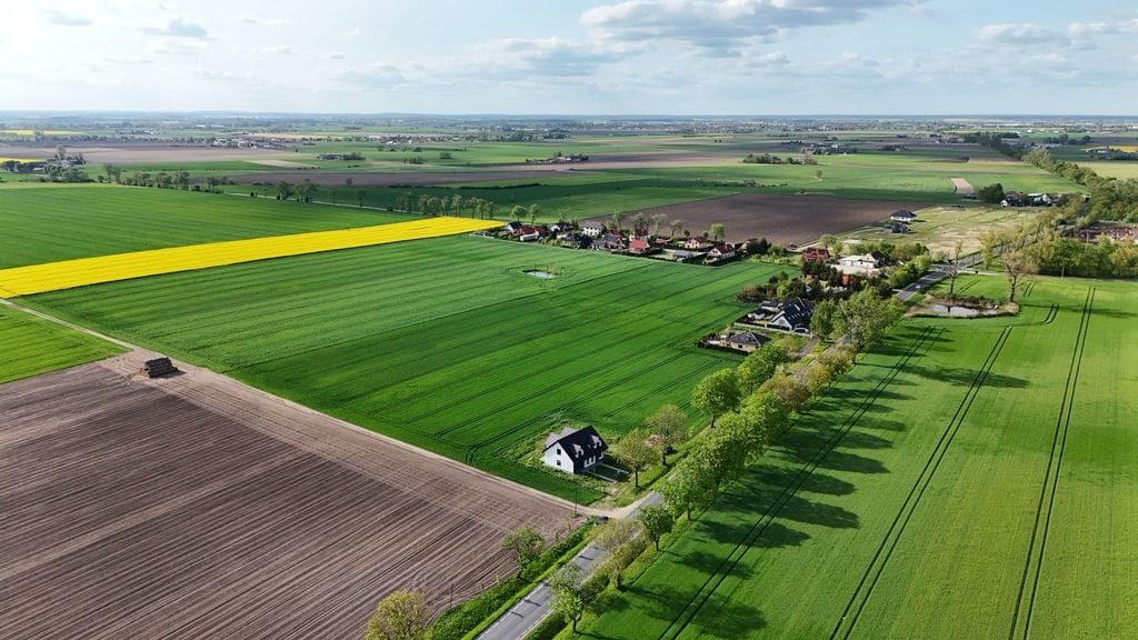Działka  pokojowe na Sprzedaż
