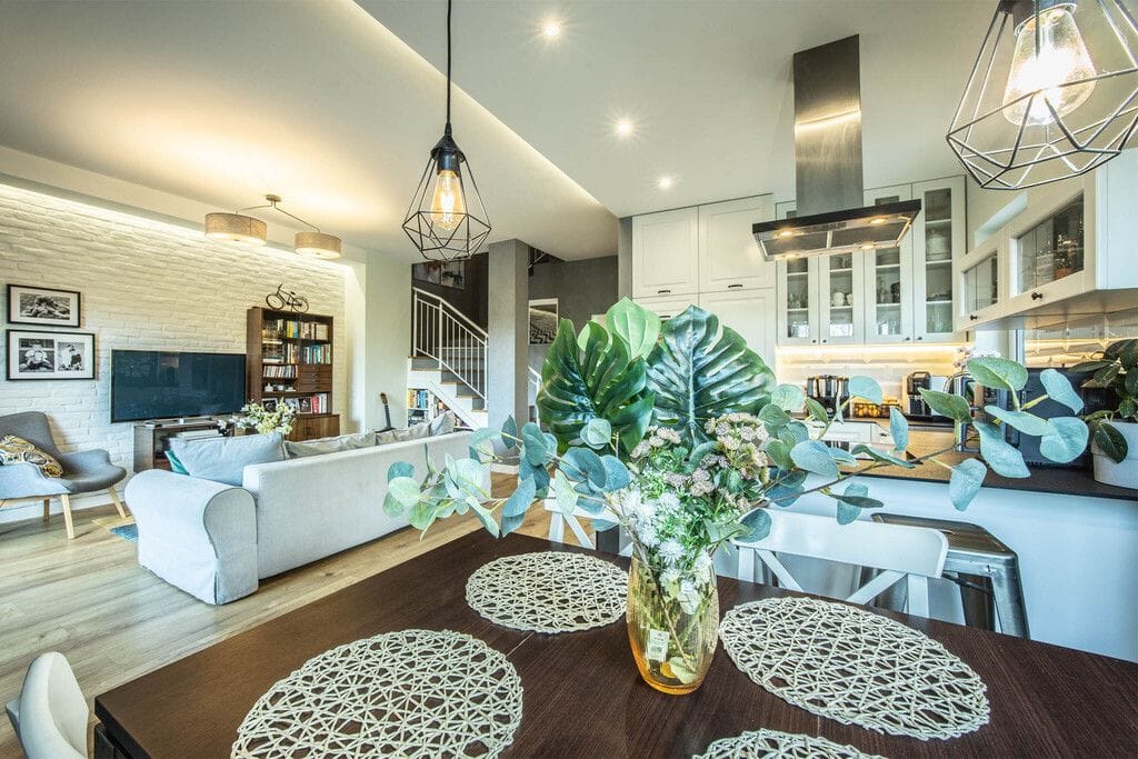 Dom 4 pokojowe na Sprzedaż