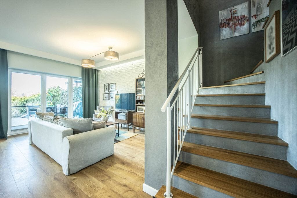 Dom 4 pokojowe na Sprzedaż