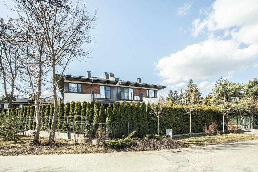 Dom 4 pokojowe na Sprzedaż