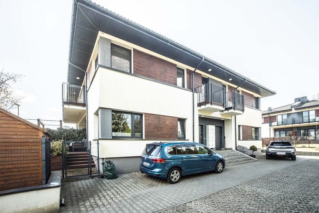 Dom 4 pokojowe na Sprzedaż