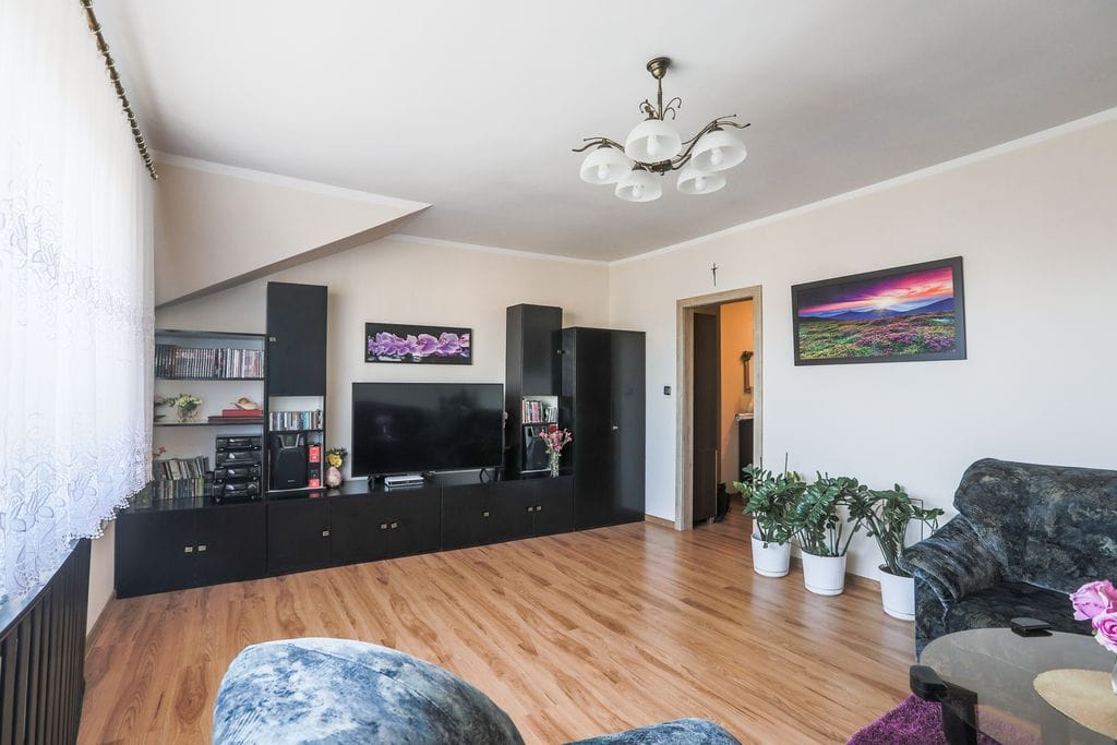 Mieszkanie 4 pokojowe na Sprzedaż