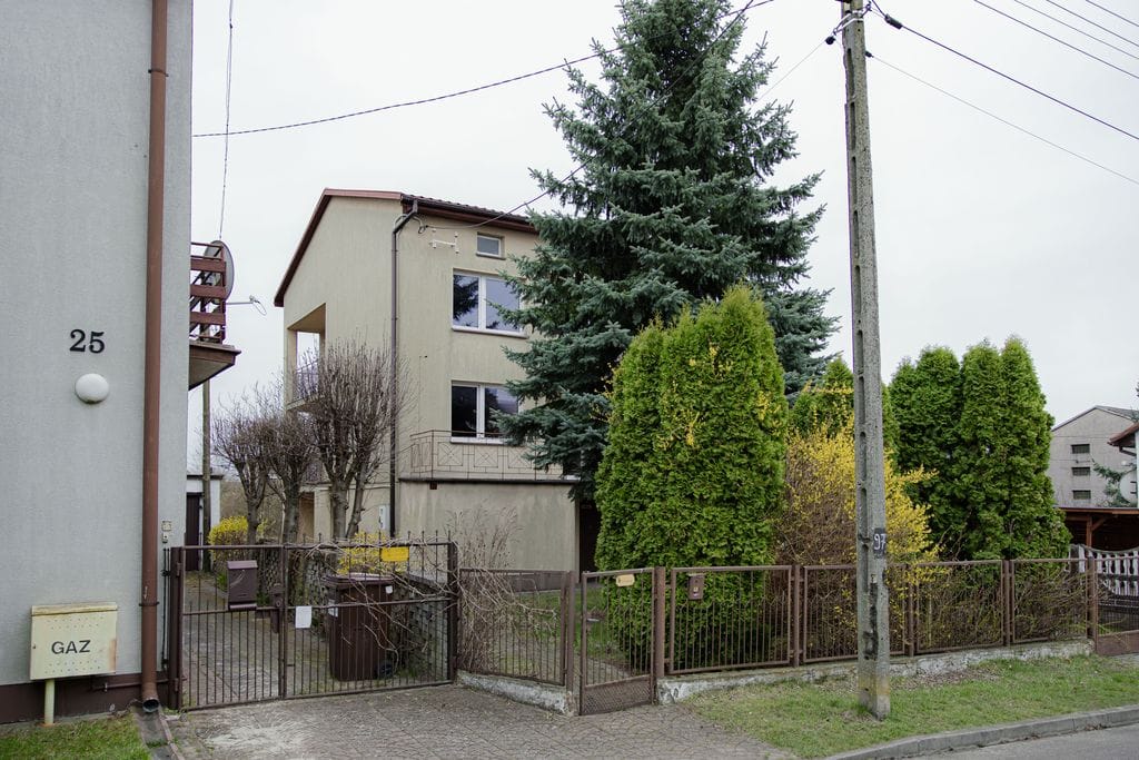 Dom 5 pokojowe na Sprzedaż