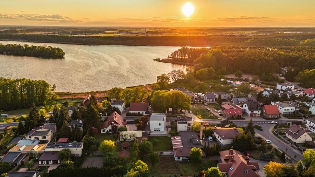 Dom 4 pokojowe na Sprzedaż
