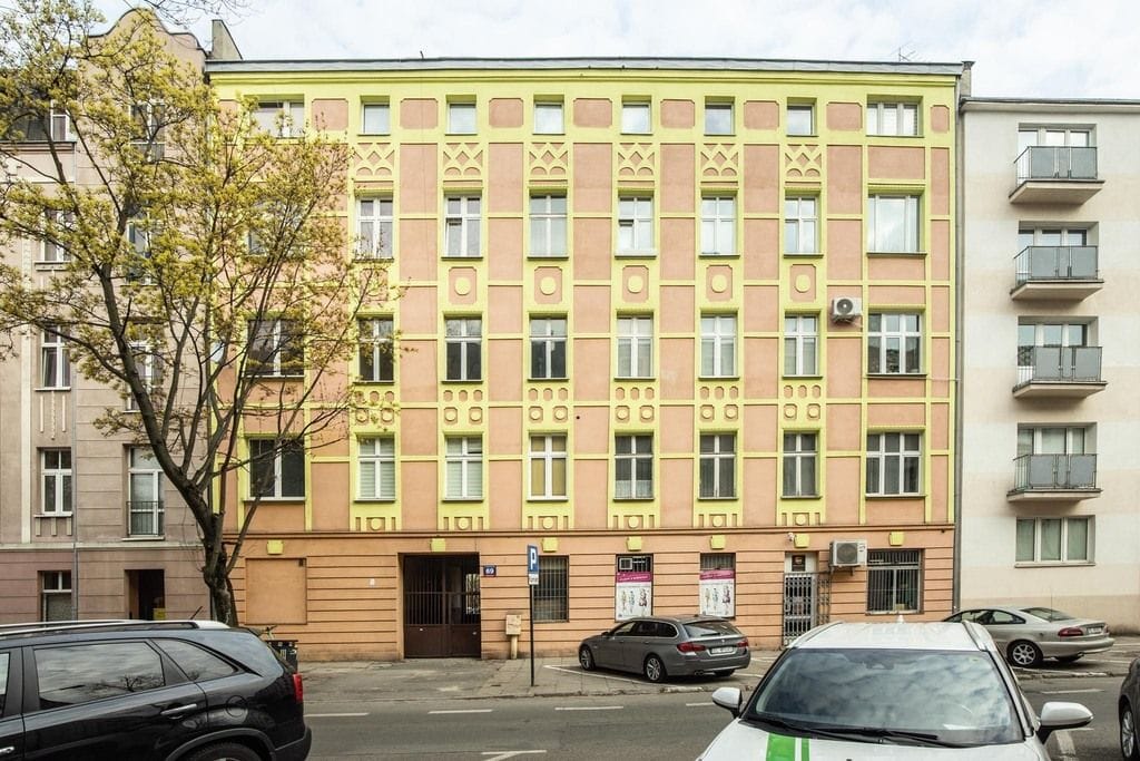 Lokal użytkowy  pokojowe na Sprzedaż