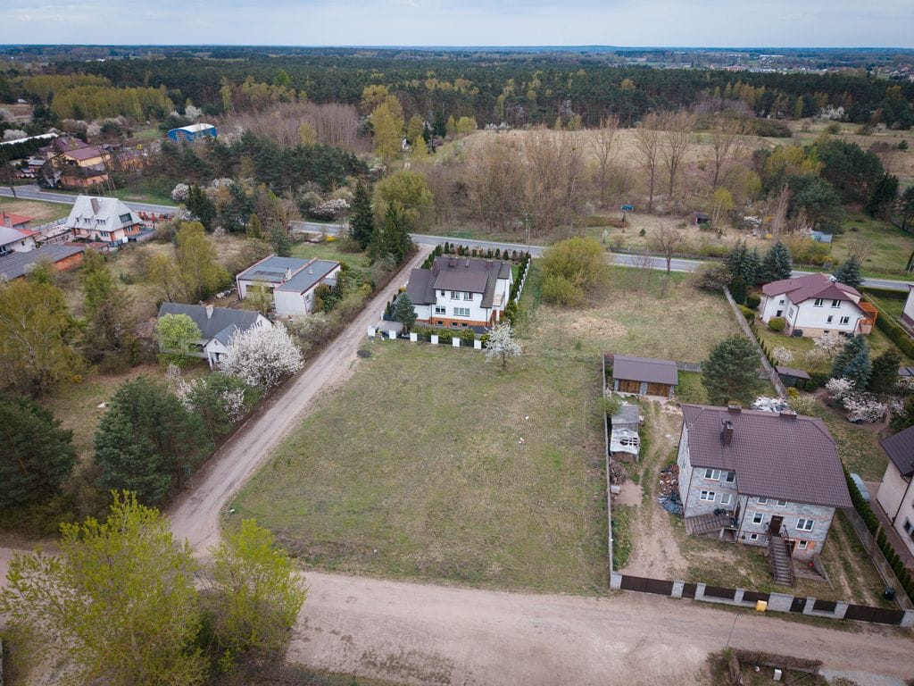 Działka  pokojowe na Sprzedaż