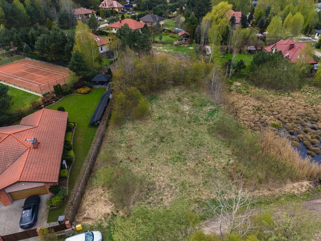 Działka  pokojowe na Sprzedaż