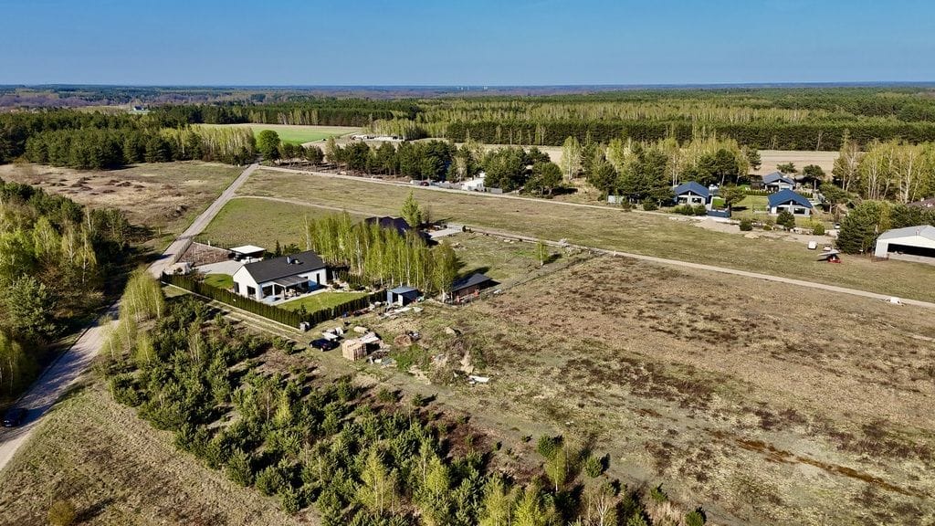 Działka  pokojowe na Sprzedaż