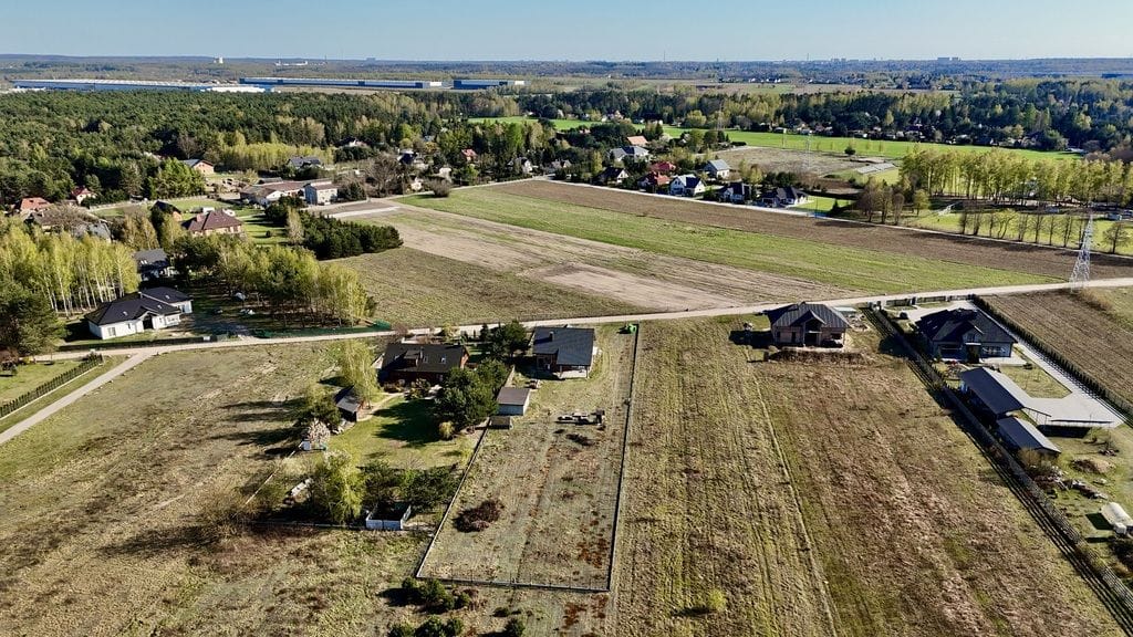 Działka  pokojowe na Sprzedaż