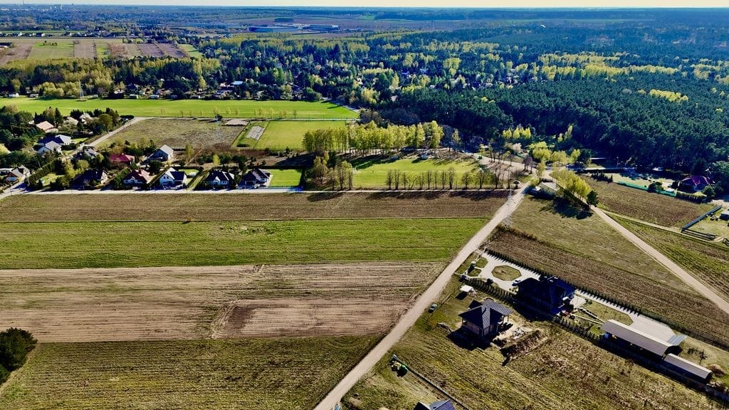 Działka  pokojowe na Sprzedaż