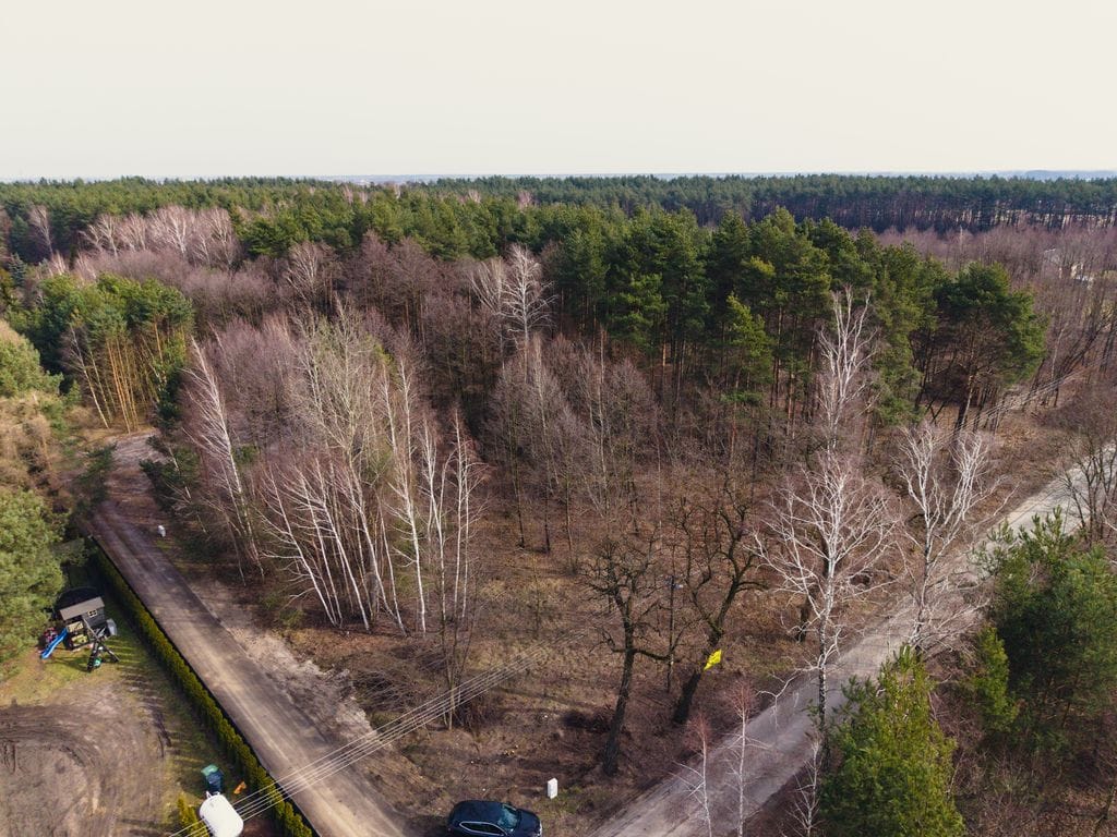 Działka  pokojowe na Sprzedaż