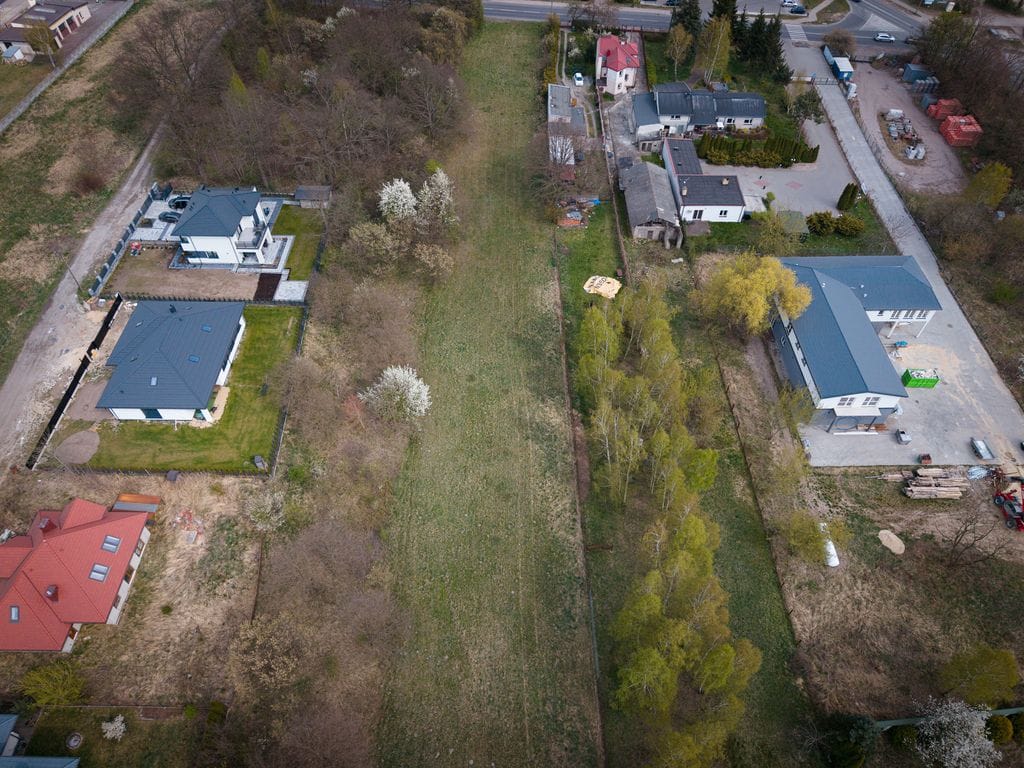 Działka  pokojowe na Sprzedaż