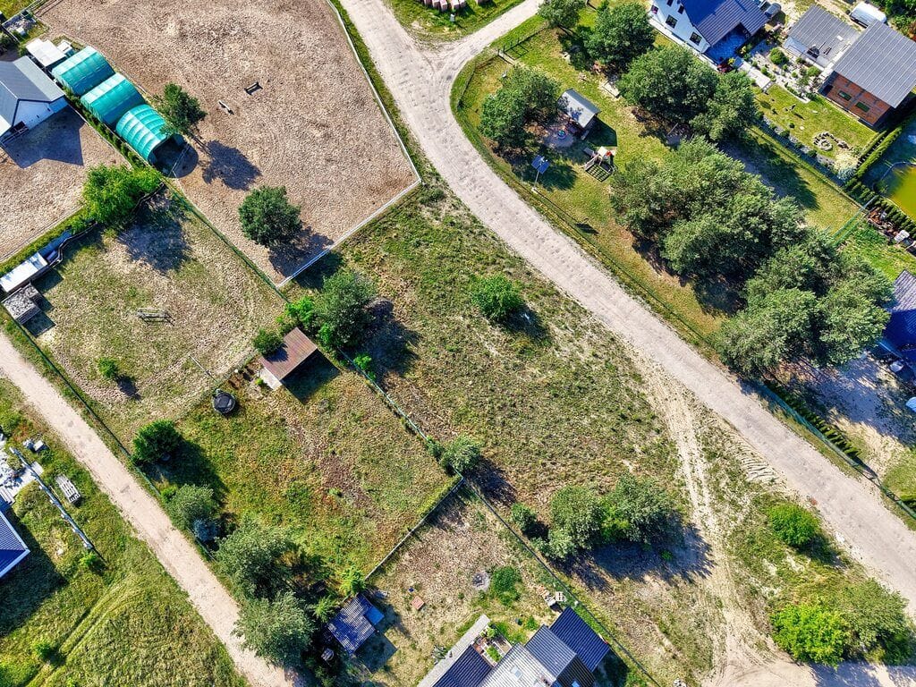 Działka  pokojowe na Sprzedaż