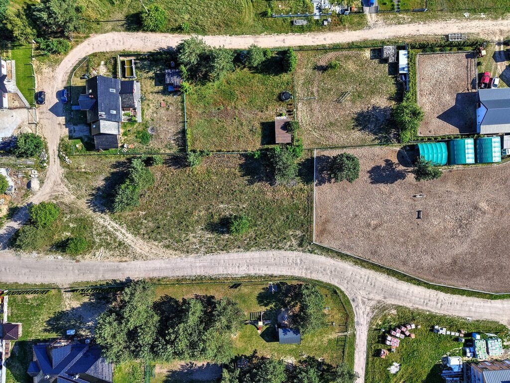Działka  pokojowe na Sprzedaż