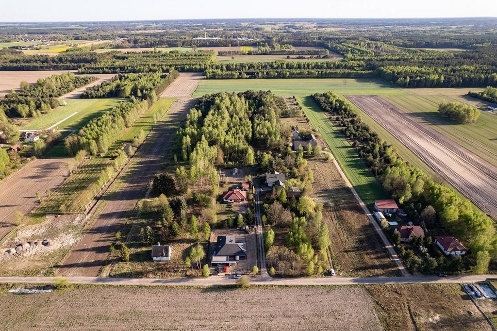 Działka  pokojowe na Sprzedaż