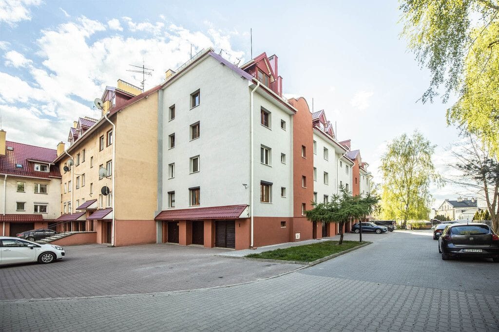Mieszkanie 4 pokojowe na Sprzedaż