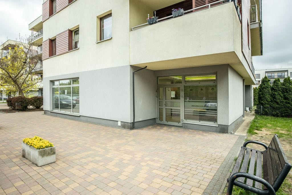 Lokal użytkowy  pokojowe na Sprzedaż