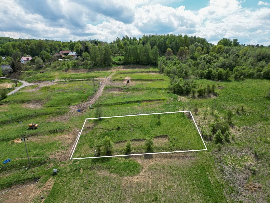 Działka  pokojowe na Sprzedaż