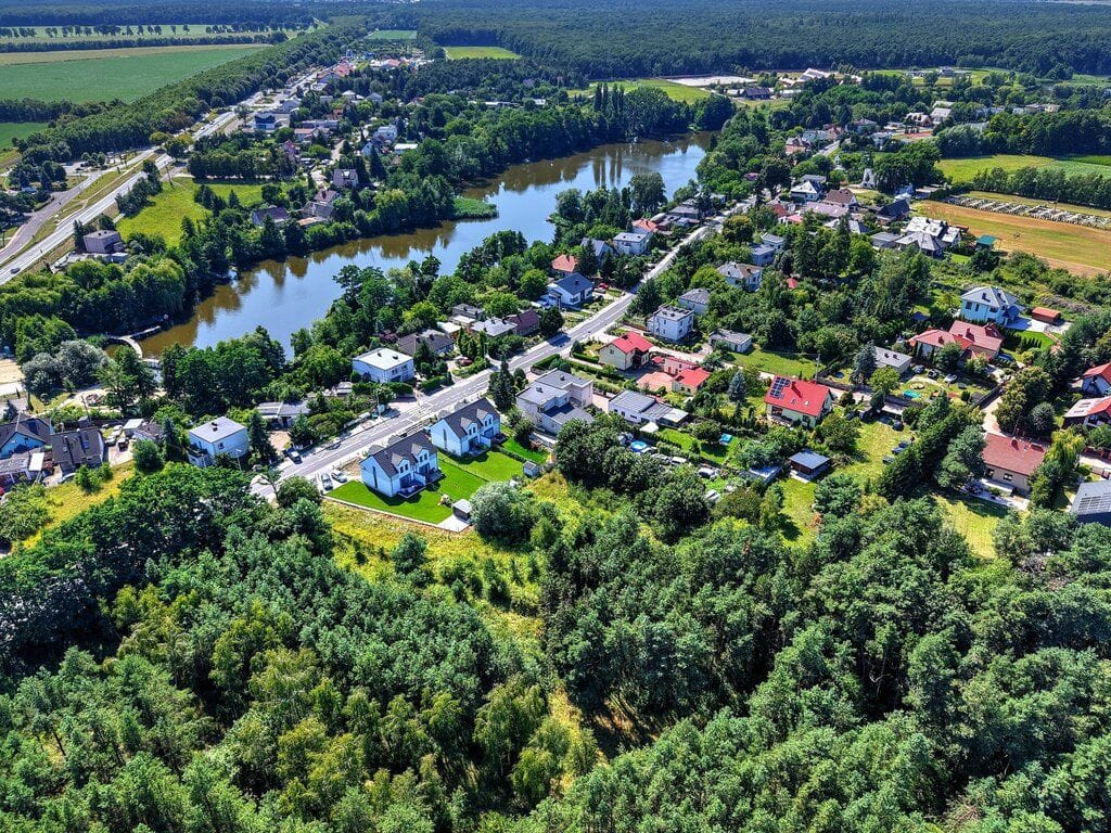Działka  pokojowe na Sprzedaż
