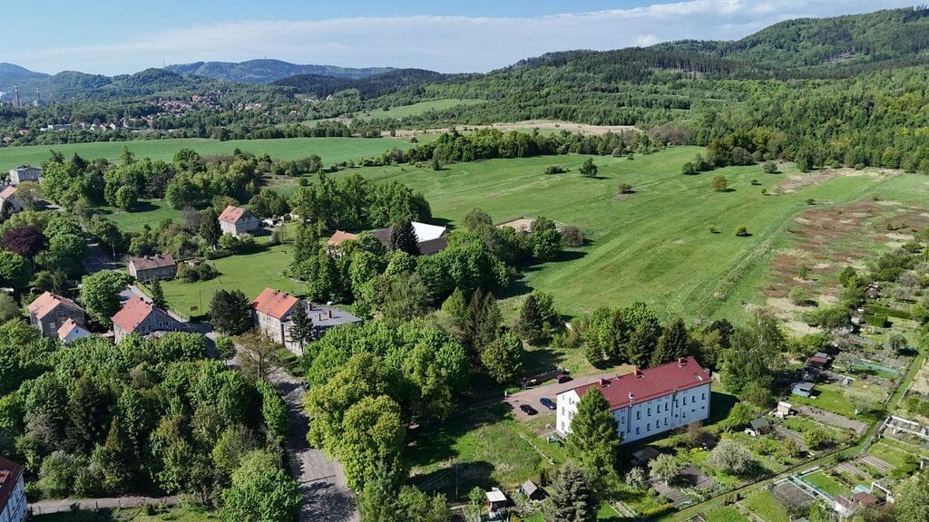 Działka  pokojowe na Sprzedaż