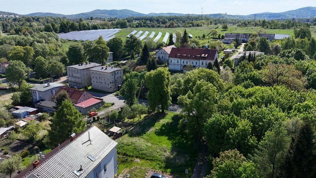 Działka  pokojowe na Sprzedaż
