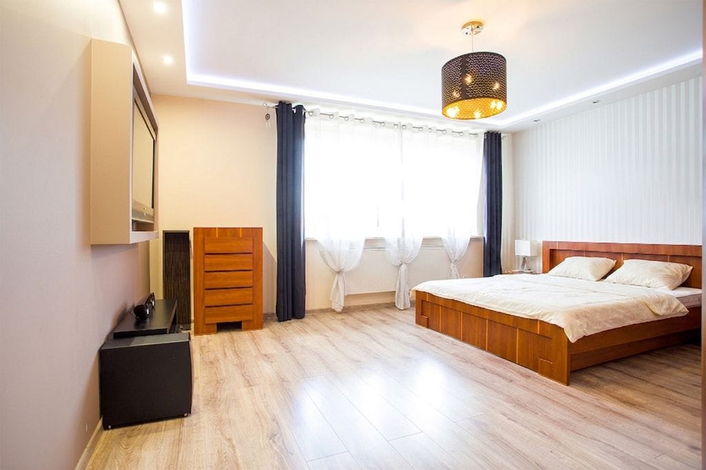 Dom 10 pokojowe na Sprzedaż