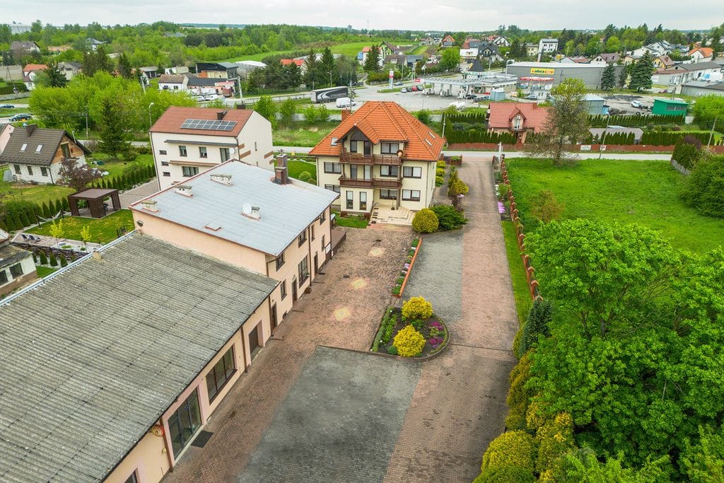 Dom 10 pokojowe na Sprzedaż