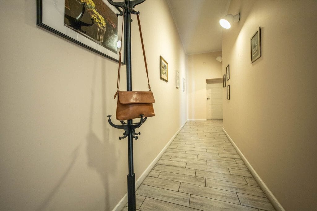 Lokal użytkowy  pokojowe na Sprzedaż