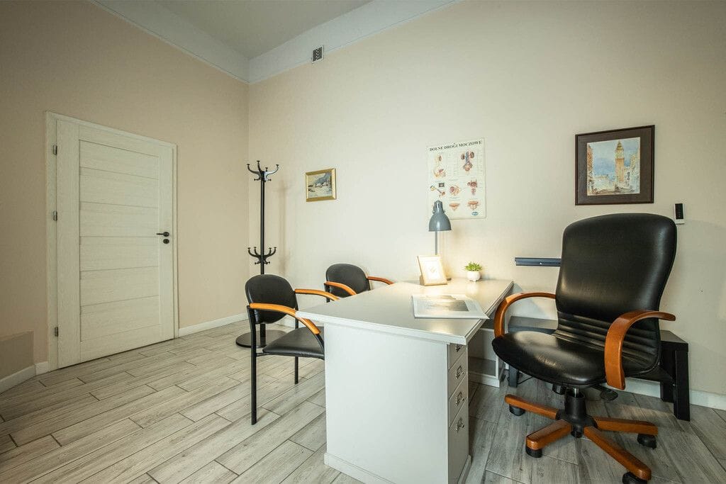Lokal użytkowy  pokojowe na Sprzedaż