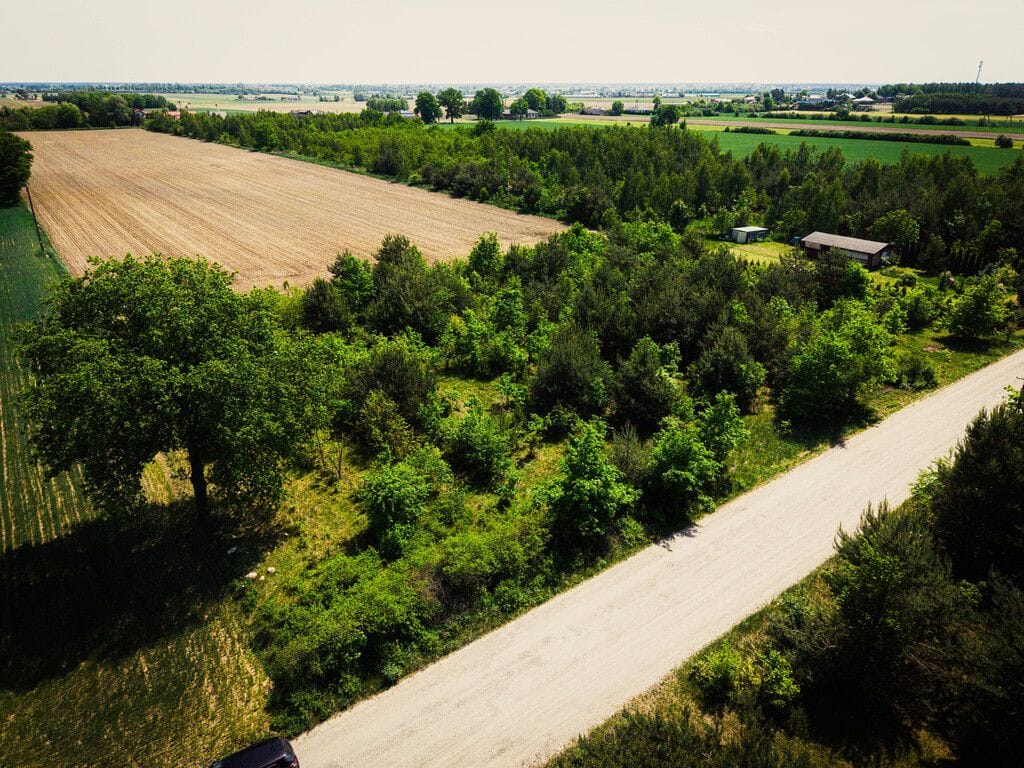 Działka  pokojowe na Sprzedaż