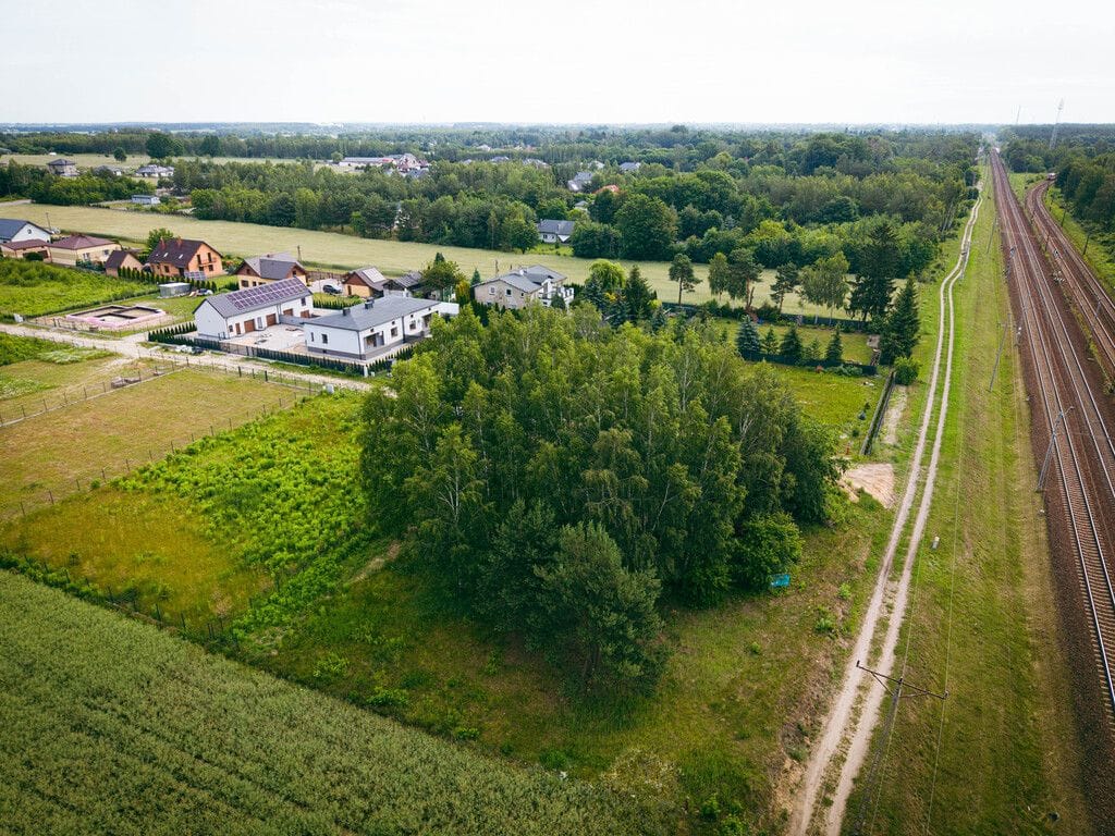 Działka  pokojowe na Sprzedaż
