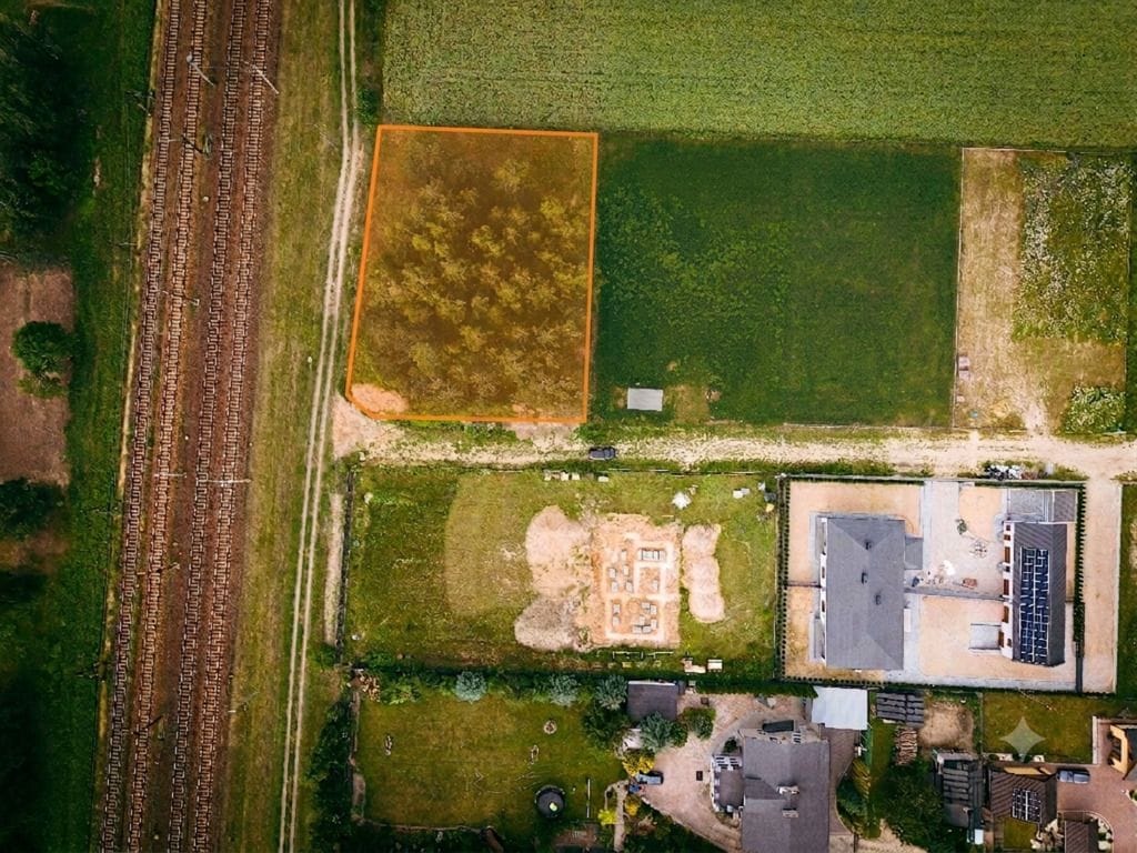 Działka  pokojowe na Sprzedaż