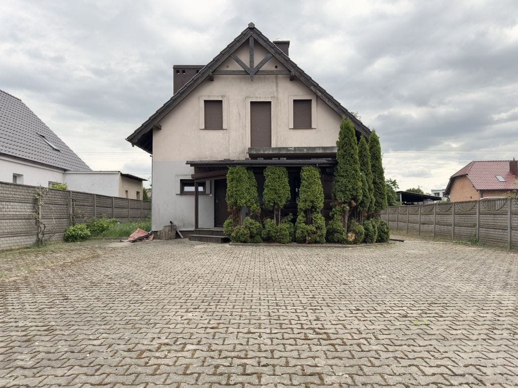 Dom 4 pokojowe na Sprzedaż